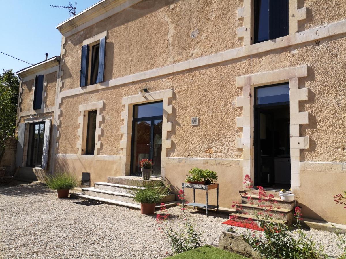 Bed and Breakfast La Burie Saint-Savinien Exterior foto