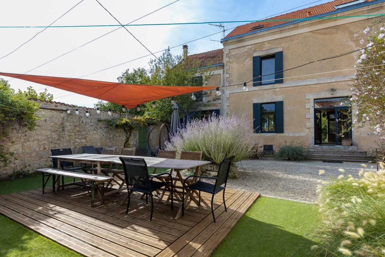 Bed and Breakfast La Burie Saint-Savinien Exterior foto
